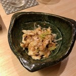 地葉はなれ - 2019.10.  鶏皮の胡麻和え