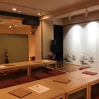 現在間隔を空けての入店をご協力頂いております
                                          その為ご来店の際は是非ご連絡下さい