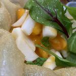 奈良 - 柿と蕪のサラダ