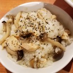 麺屋 六感堂 - サーモンとしめじのバターライス