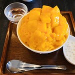 猿沢豆花 - マンゴーがゴロゴロ！濃密なソースはマンゴーそのもの♡