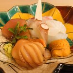山玄茶 - 明石の真鯛　ハガツオ　岡山の真蛸　モンゴウイカ　赤貝　赤ウニ　コノコ　マスカルポーネポン酢　藻塩　土佐醤油
