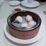 老香港酒家京都 - えび蒸し餃子。なぜか料理の最初に出てきた。