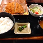 豊丸水産 - 【2019.11.25(月)】ワンコインランチ(並盛・トンカツ)500円