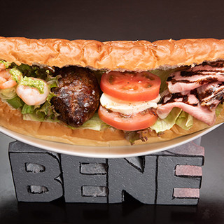 We offer a wide selection of Meat Dishes. Long sandwiches that look great in photos too ◎