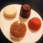 ガストロノミー ジョエル・ロブション - 