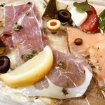 トラットリア ランパダリオ