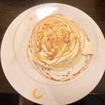 茶香 - 星(あかり)パンケーキ 北海道生クリーム、バナナ、クラッシュパイ、キャラメルソース 単品 1,480円 税込