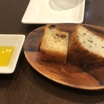 THE FUNATSUYA - パンとオリーブオイル