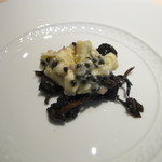 フォリオリーナ・デッラ・ポルタ・フォルトゥーナ - 軽い前菜　・トランペット茸とシャントレル