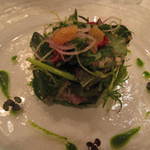 アジュール - 桜鯛の炙り　サラダ仕立て、ほろ苦いルーコラのピュレ