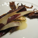 フォリオリーナ・デッラ・ポルタ・フォルトゥーナ - ラディッキュオ　ロッソを櫛形に切って