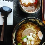 道の駅 錦秋湖 - ラーメン＆ミニカレー