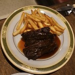 ビストロラドレ - ステーキフリット2,600円＋税