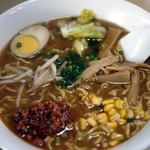 八ヶ岳ラーメン 麺八 - 辛みそラーメン ￥９５０－