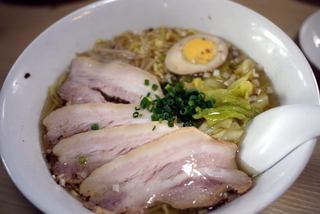 Yatsugatakeramemmenhachi - 空チャーシュー麺 ￥１，０３０－