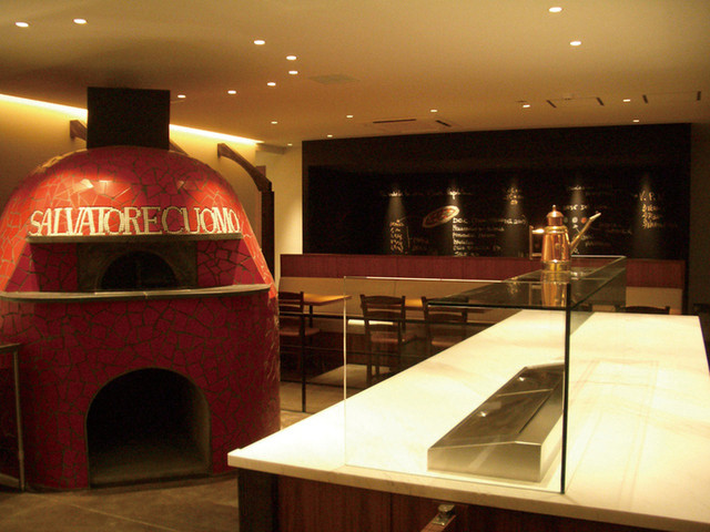 Pizza Salvatore Cuomo センター南店 ピッツァ サルヴァトーレ クオモ センター南 ピザ ネット予約可 食べログ