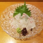 甲州屋酒場 - 真鯛の昆布じめ