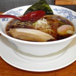 めん屋　小鉄 - 醤油ラーメン 720円