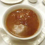 全家福 新館 - フカヒレの姿煮