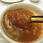 全家福 新館 - フカヒレの姿煮