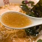 ラーメン ガキ大将 - にぼしラーメンのスープ