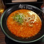 神虎 肥後橋店 - 赤虎ラーメンです。