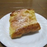 Hearty Bread Cyuna - パン屋さんの甘いタルティーヌ　　￥１４７