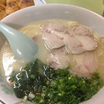 餃子会館 - チャーシュー麺