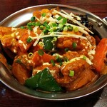 ヘブン - 北本野菜イケメン野菜カレーを手前から