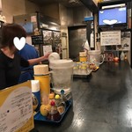 東京ラーメン ラ・ヌイユ - カウンターだけです