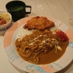 Gorinosu - カツカレー  880円