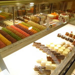 パティスリーシイヤ - ジュエリーみたいなショーケース