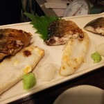 金町製麺 - サバの塩焼とチーズ笹かま炙り