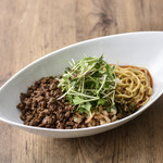 白胡麻坦々麺(汁なし) 白胡麻坦々麺(汁なし)