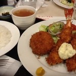 キッチンスズキ - 海老フライ、カニクリームコロッケ