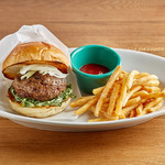 72°ジューサリー + カフェ バイ デイヴィッドマイヤーズ