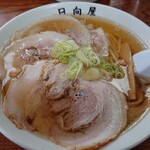 青竹手打ラーメン 日向屋 - チャーシュー麺