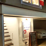 ラ・メール・ギキ - 店内は2階(2019.10月下旬)