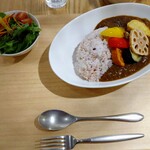 リナトキッチン - ランチのヘルシー野菜カレー