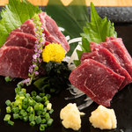 Assortment of two types of horse sashimi