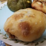 ブーランジェリーランプパティスリーシオン - 栗とクルミのリュスティック250円