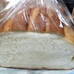 ブーランジェリーランプパティスリーシオン - ミルクハース ハーフ250円