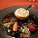 ホテルオークラレストラン新宿 ワイン＆ダイニング デューク - オレンジとマスカルポーネのグラス　メレンゲ焼き