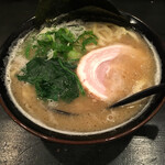 麺屋 竜王 - 豚骨醤油ラーメン
