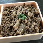 新杵屋 米沢駅ホーム売店 - 牛肉煮＆牛そぼろが美味しすぎる^ ^