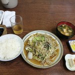 いち川食堂 - ニラレバ定食