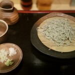 手打そば もり - 三色蕎麦(990円)   パセリ蕎麦