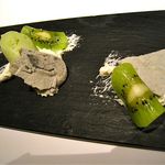 フロリレージュ - キウイフルーツのシャーベットとサントモールのムース