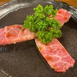 炭火焼肉 やまもと - 上カルビハーフ